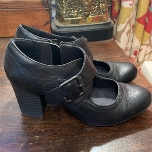 Clark's Black Leather Heeled Mary Jane's w wide strap